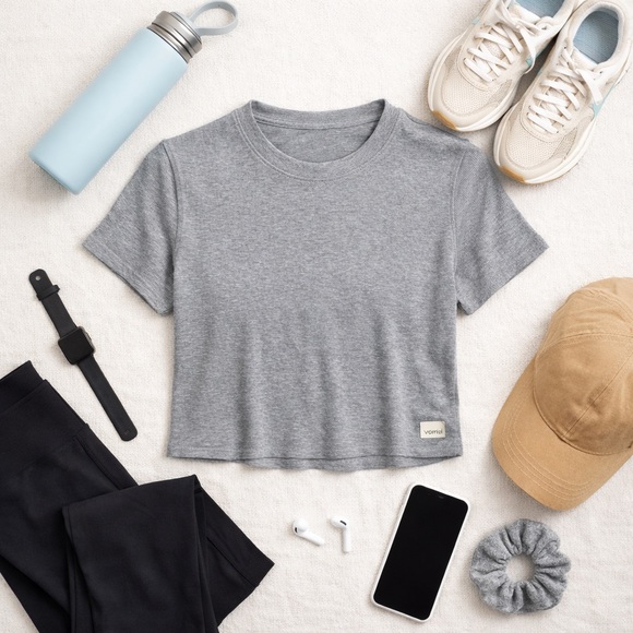 Vuori | Gray Ribbed Short Sleeve Tee | Soft Stretch | Small - Picture 5 of 5